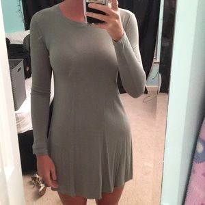 Long sleeve green dress